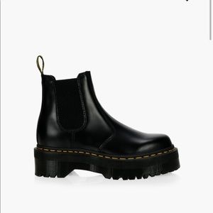 Dr. Martens Platform Chelsea Boot sz 8